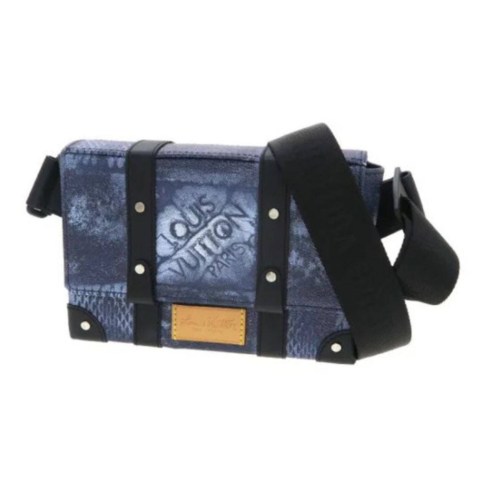 Louis Vuitton Damier Salt Trunk Sling Bag